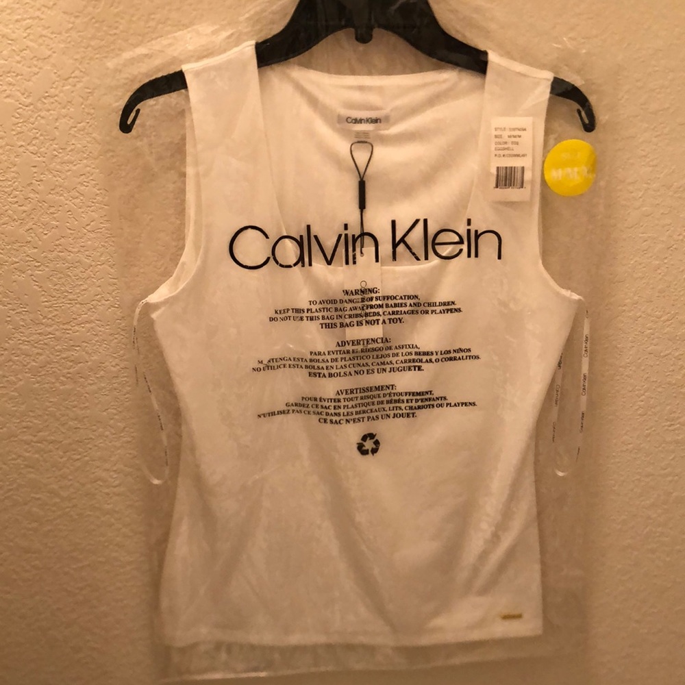 Calvin Klein Women’s Sleeveless Seamless Tank.